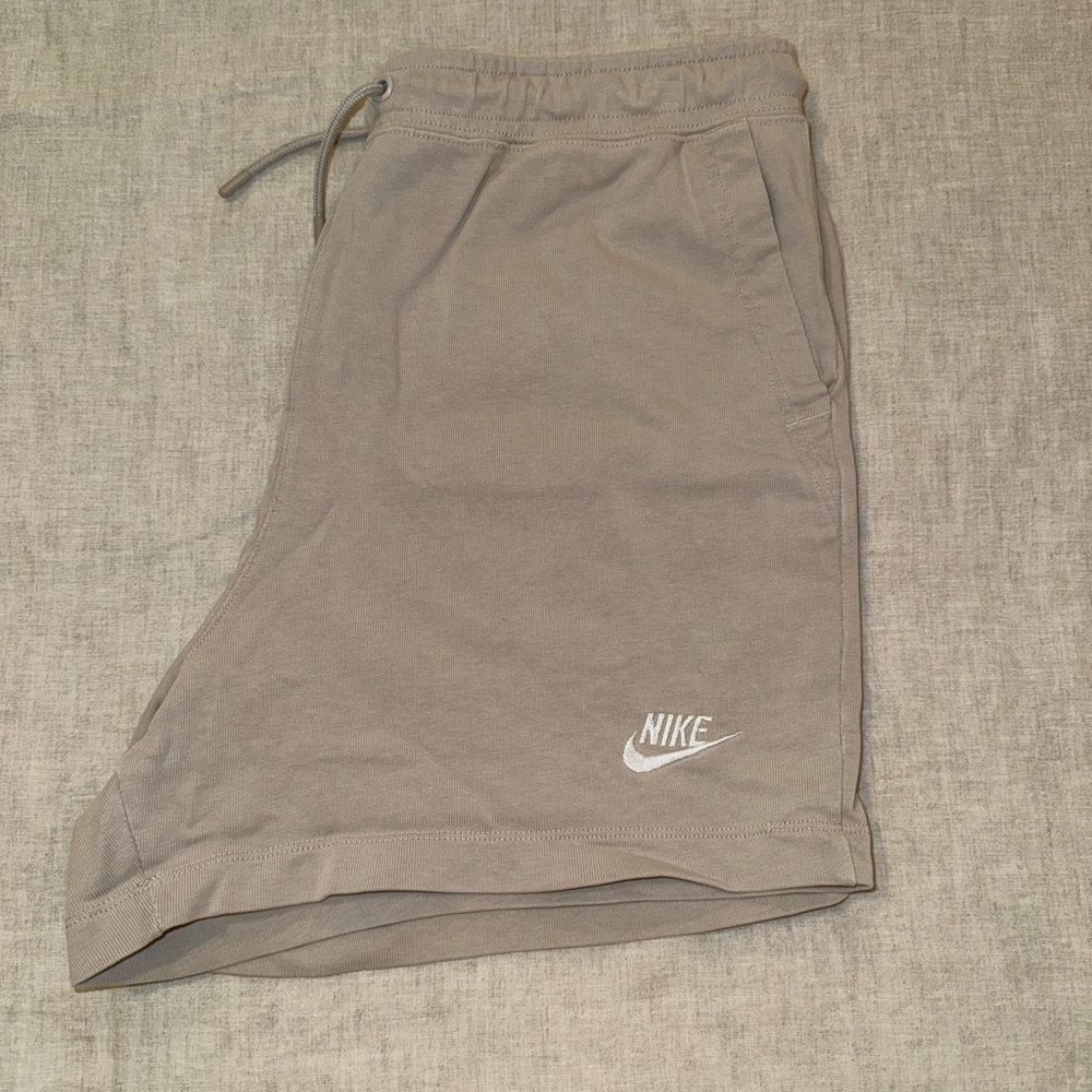NIKE - shorts